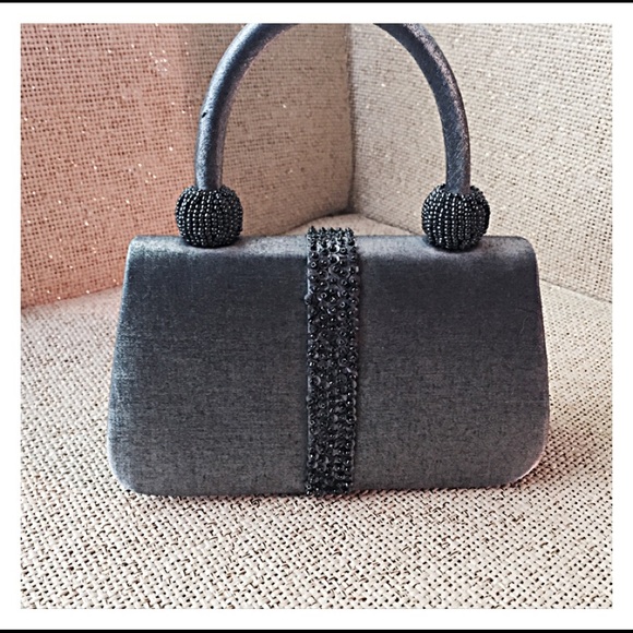 Just Beautiful - Picture 1 of 13